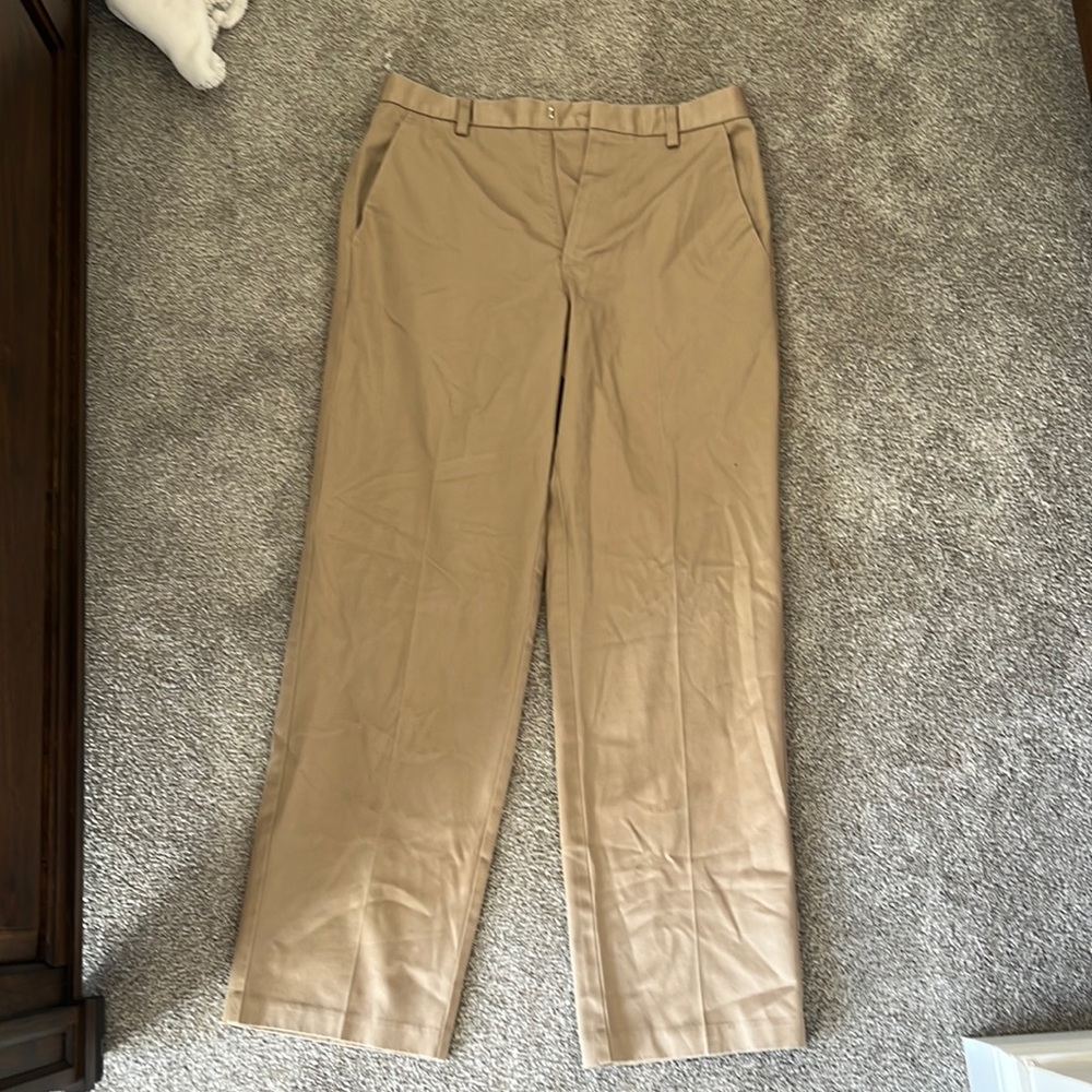 Men’s khaki dress pants